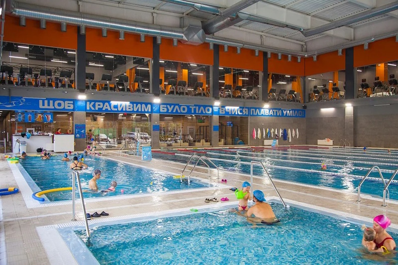 адреса всех крытых бассейнов 